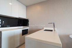 The Peak Towers Condo Pattaya For Sale & Rent 1 Bedroom With Sea Views - PEAKT94