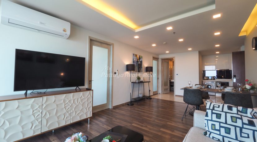 The Peak Towers Condo Pattaya For Sale & Rent 2 Bedroom With Sea & Island Views - PEAKT95