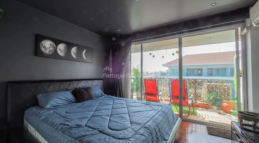 Diamond Suites Resort Condo Pattaya For Sale & Rent Duplex 1 Bedroom With Pool Views - DS34R