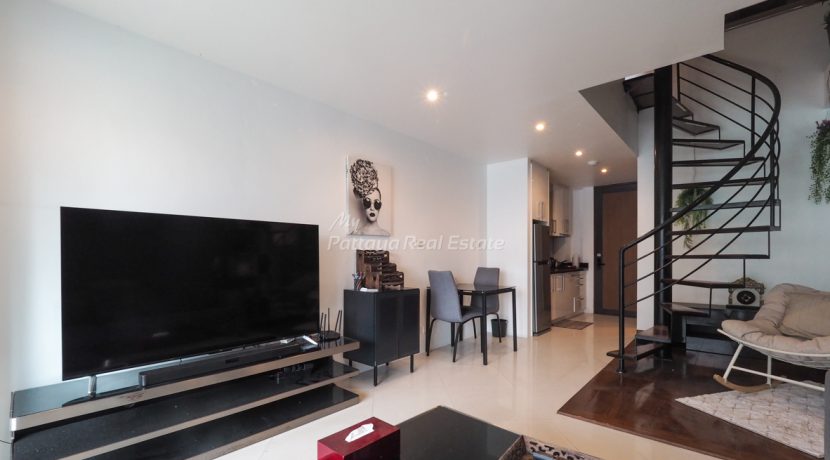 Diamond Suites Resort Condo Pattaya For Sale & Rent Duplex 1 Bedroom With Pool Views - DS34R