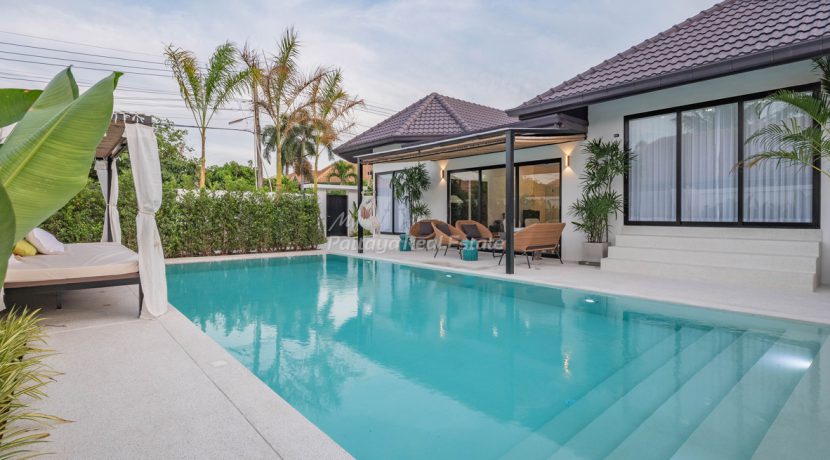 Sri Suk Villa House 5 Bedroom With Private Pool in East Pattaya - HESSV01